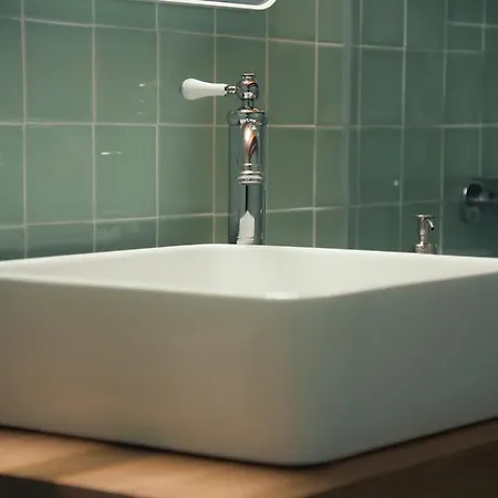 1 Minute From - Wood Baleal