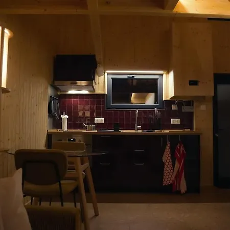 1 Minute From - Wood Baleal