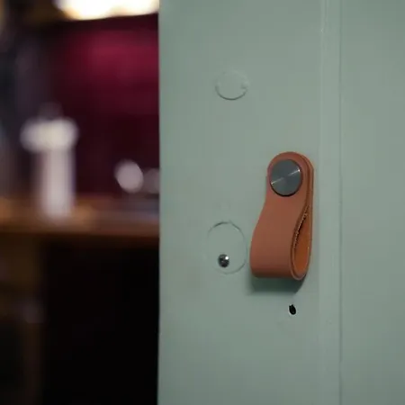 1 Minute From - Wood Chalet Baleal