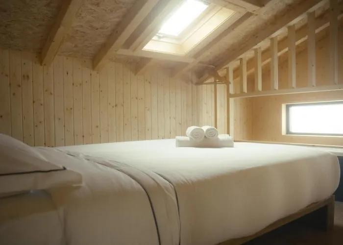 בקתה 1 Minute From - Wood *