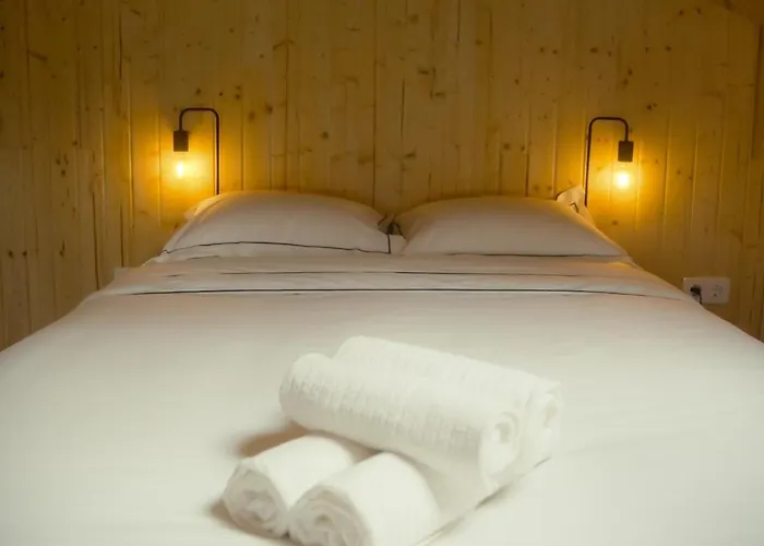 בקתה 1 Minute From - Wood