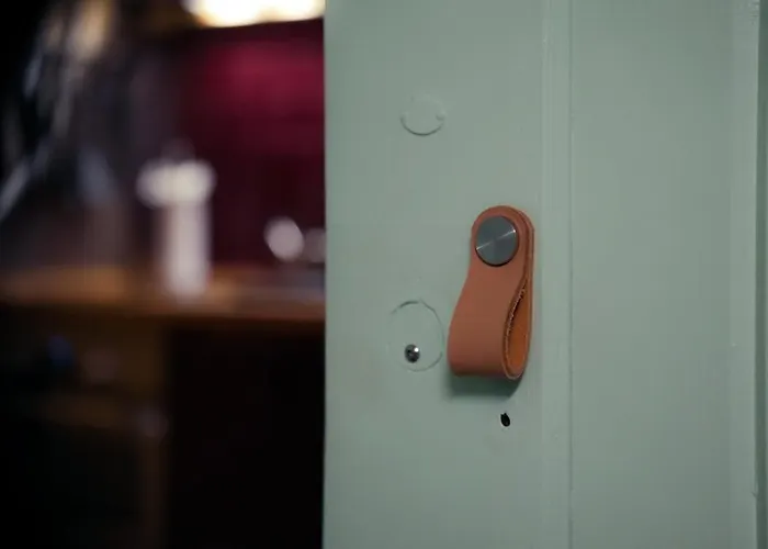 1 Minute From - Wood בקתה בליאל